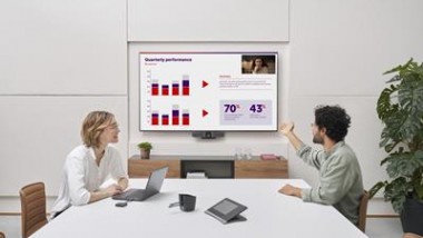 Barco expands its portfolio for hybrid meetings with the addition of the ClickShare Present range